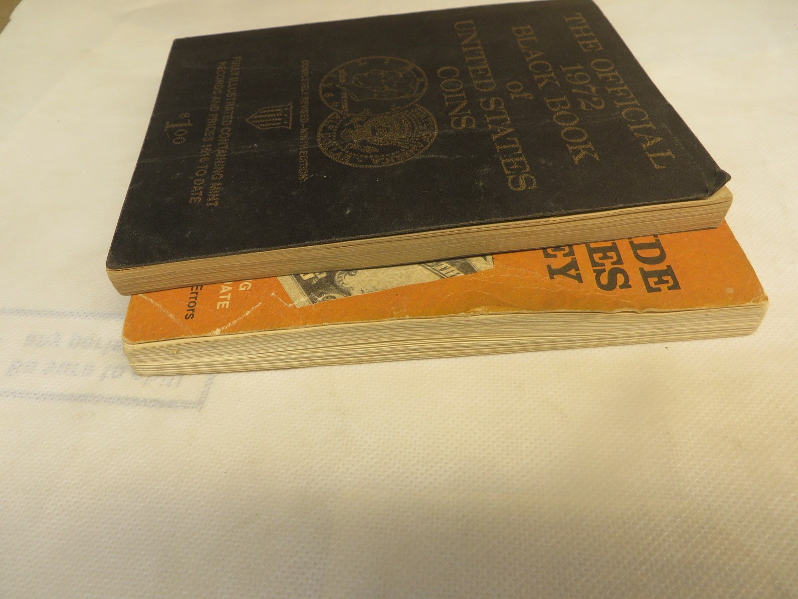 VINTAGE BLACK BOOK US COINS 1972 + GUIDE TO US PAPER MONEY 1974 REFERENCE