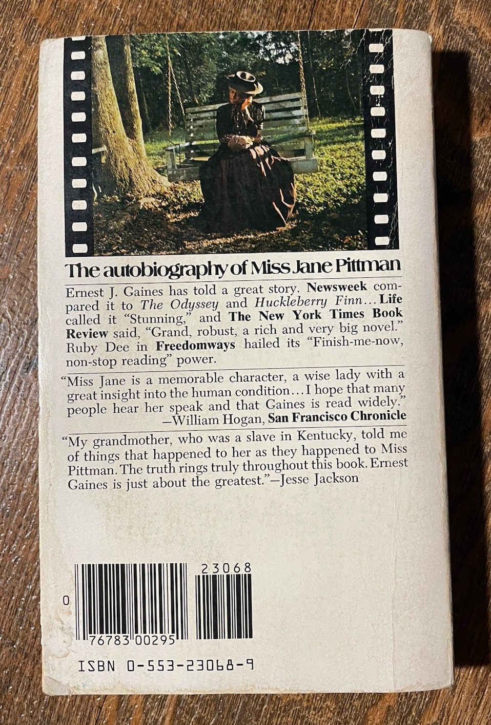 The Autobiography of Miss Jane Pittman Ernest J. Gaines Bantam Paperback 1972