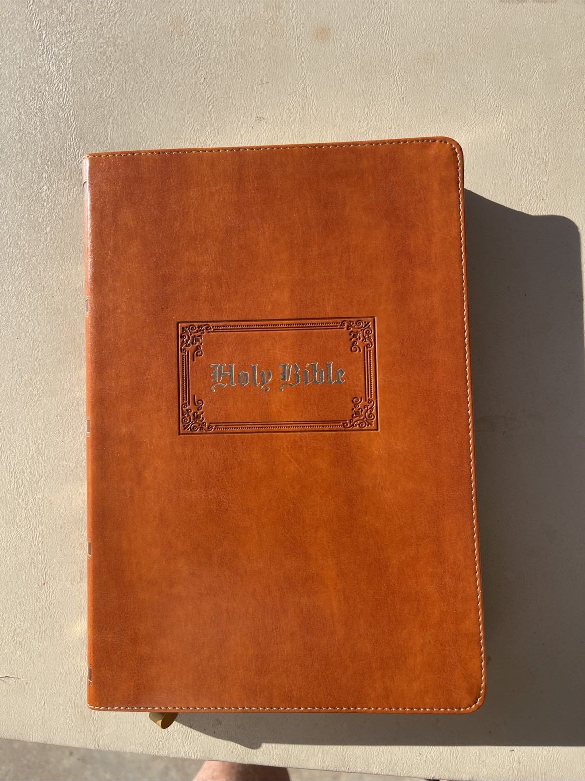 KJV Giant Print Thinline Bible Thumb Indexed – British Tan Vintage LeatherSoft