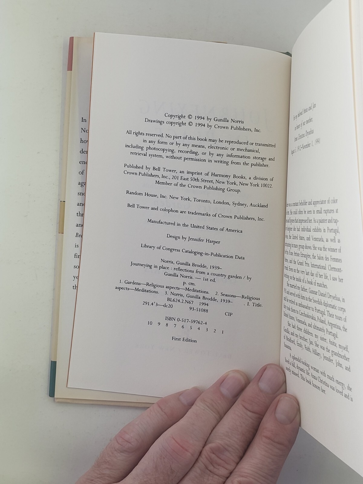 Journeying In Place: Reflections from a Country Garden 1stEd Gunilla Norris