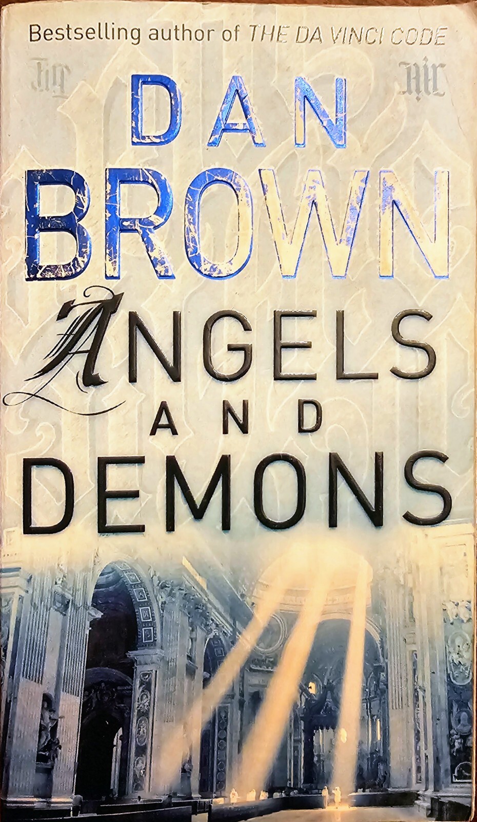 Angels and Demons by Dan Brown, Paperback, 2003, 620 Pages, Corgi Books, Perfect