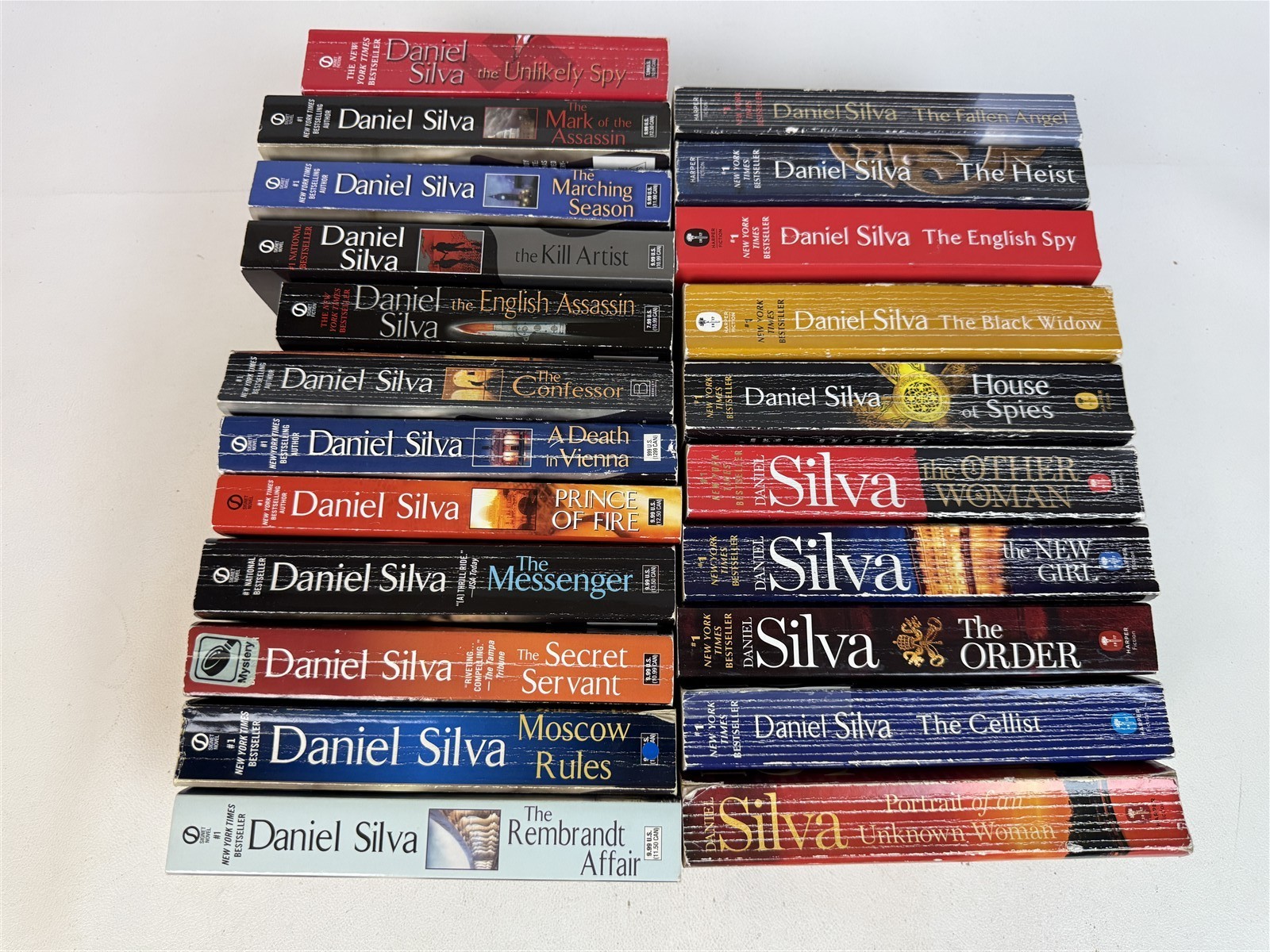 Daniel Silva Lot 22 Paperbacks including 19 Gabriel Allon series