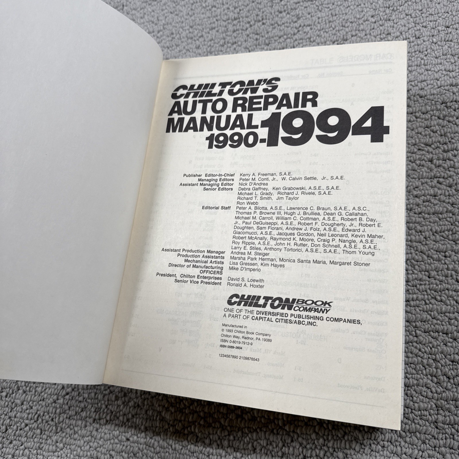 Vintage Chilton’s Auto Repair Manual 1990-1994 Hardback Book 1993
