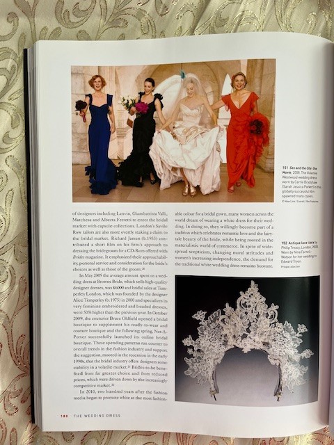 The Wedding Dress: 300 Years of Bridal Fashions, V&A Museum, Brand new paperback