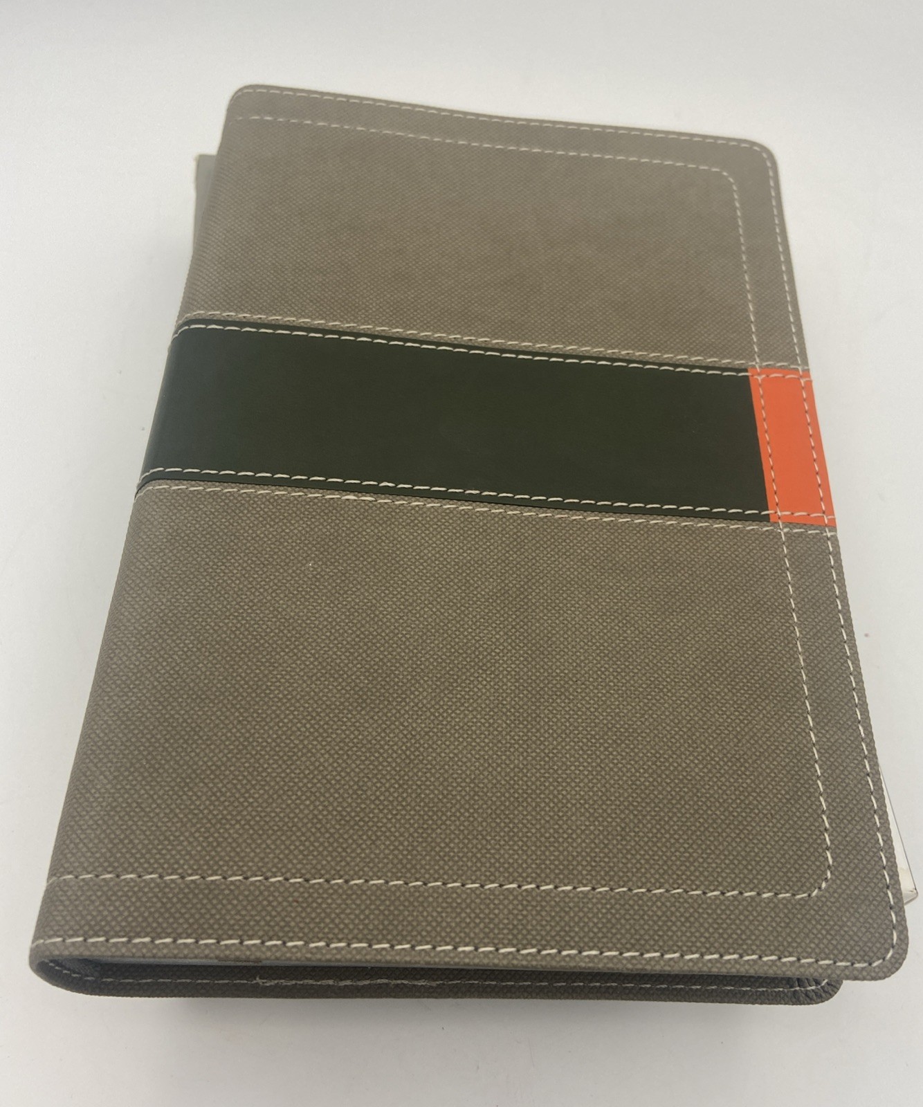 NIV, Student Bible, Compact, Leathersoft, Gray/Green Lay Flat Design