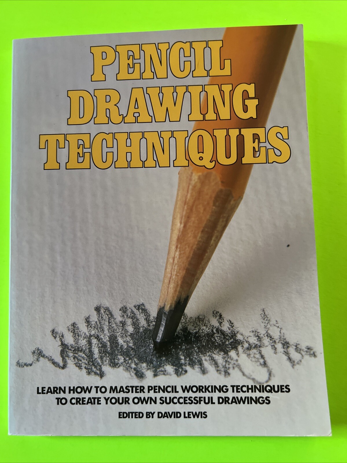 Pencil Drawing Techniques by David Lewis (1984, Uk-Trade Paper)
