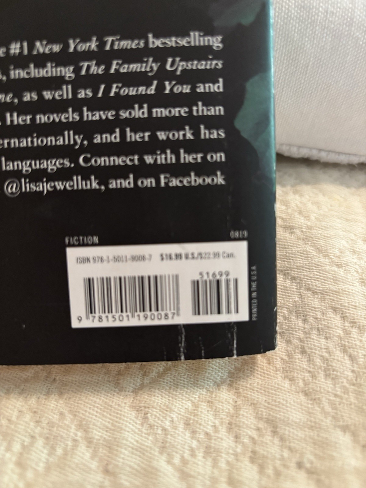 Lisa Jewell Watching You: A Novel Trade Paperback 2019 Simon & Schuster