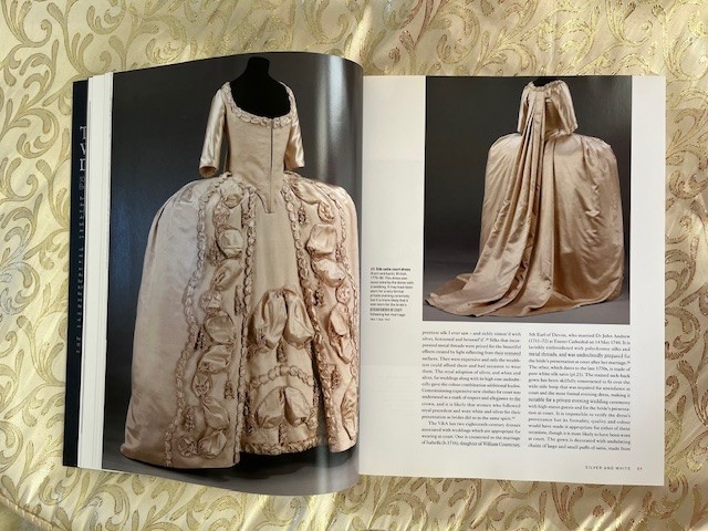The Wedding Dress: 300 Years of Bridal Fashions, V&A Museum, Brand new paperback