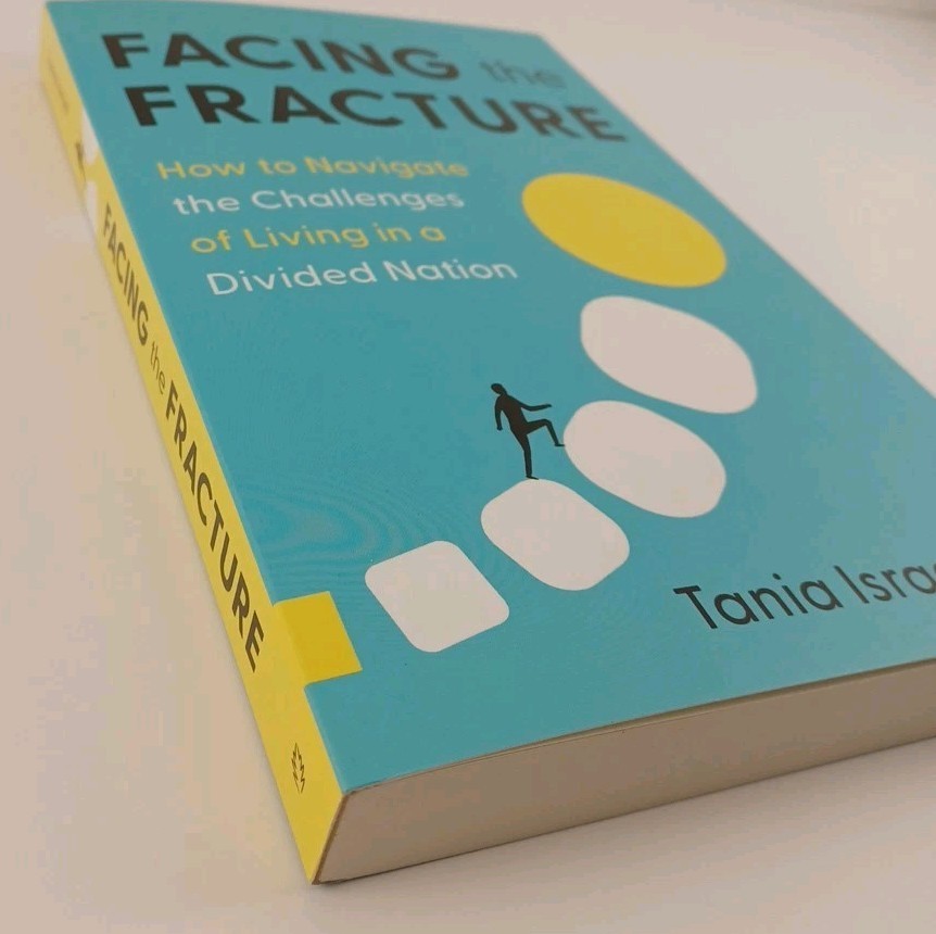 Facing The Fracture by Tania Israel Paperback 2024 Greenleaf Book Group Press
