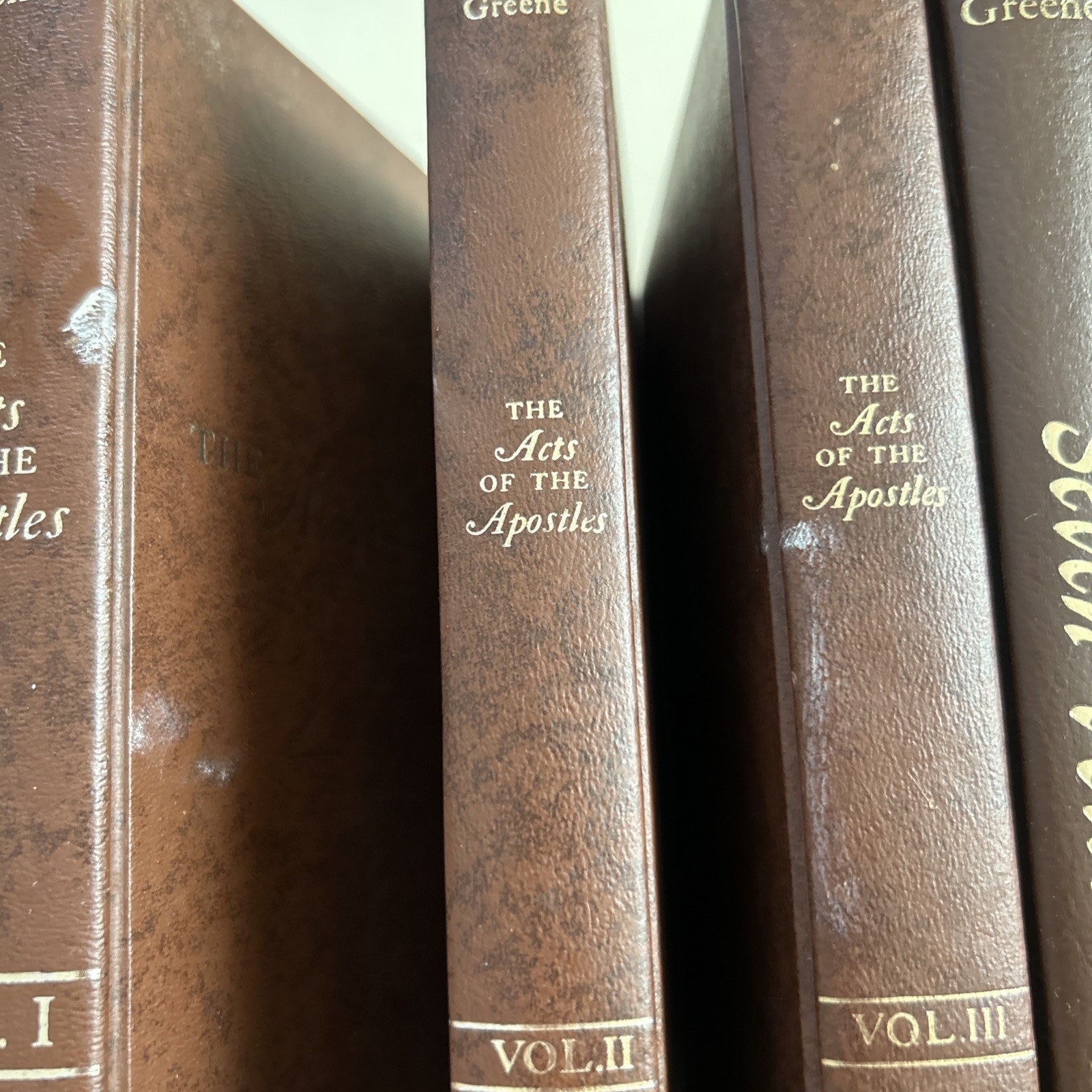 The Gospel Hour 16 Book Lot (Acts of the Apostles, Gospel According to John etc)