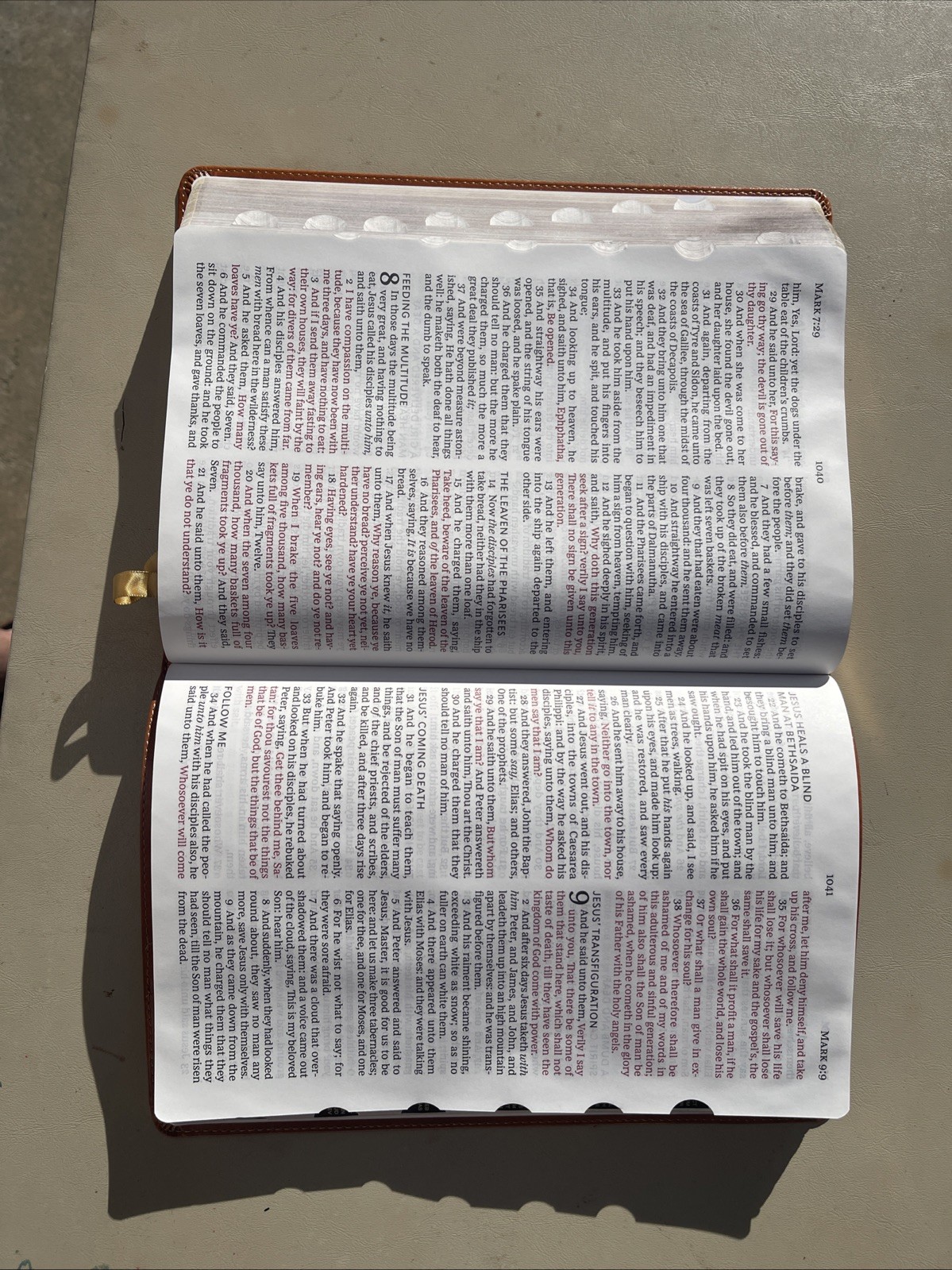 KJV Giant Print Thinline Bible Thumb Indexed – British Tan Vintage LeatherSoft