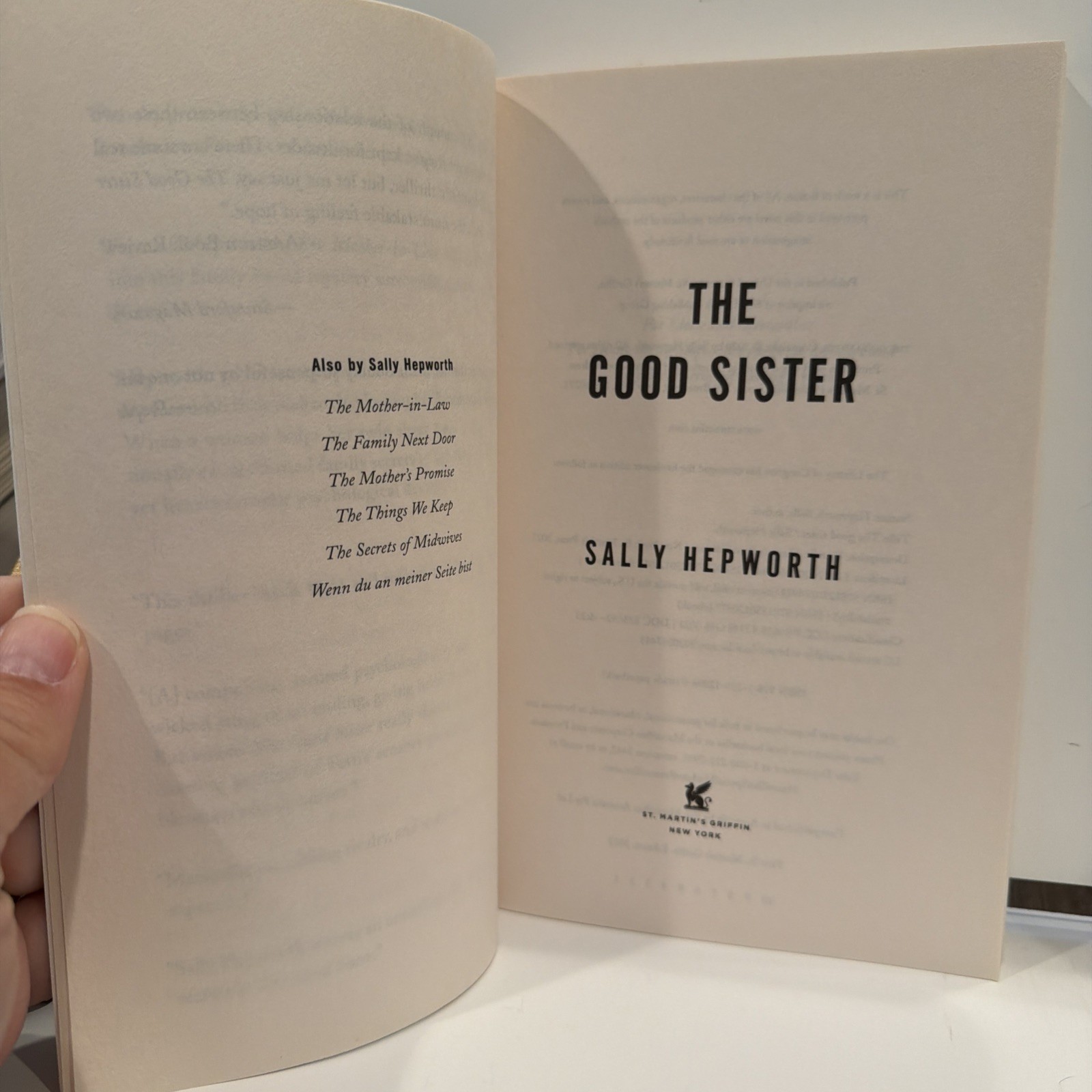 Good Sister : A Novel by Sally Hepworth (2022, Trade Paperback) Thriller