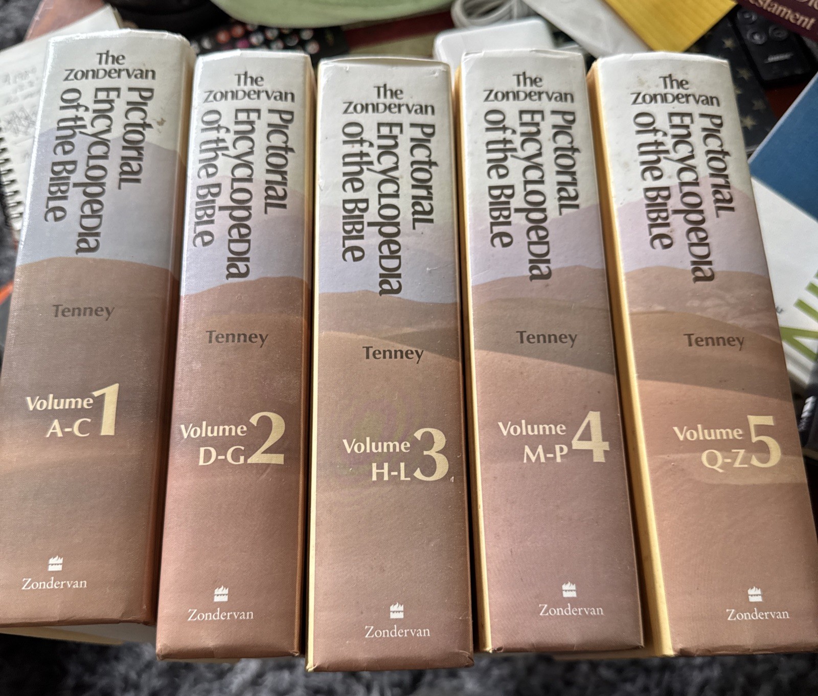 The Zondervan Pictorial Encyclopedia of the Bible (5 Volume Set) – Very Good