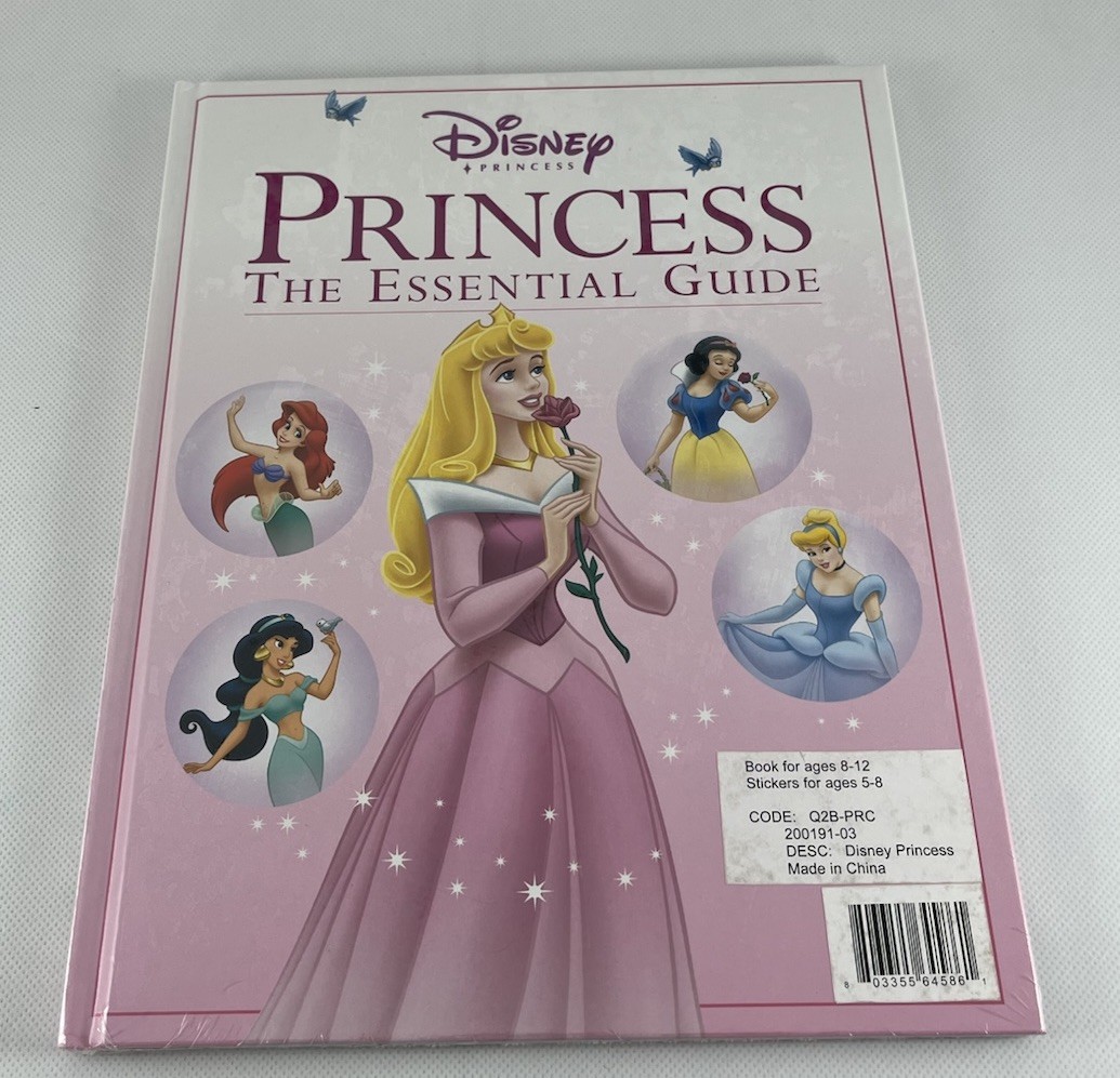 Disney Princess The Essential Guide & Disney Princess Ultimate Sticker Book