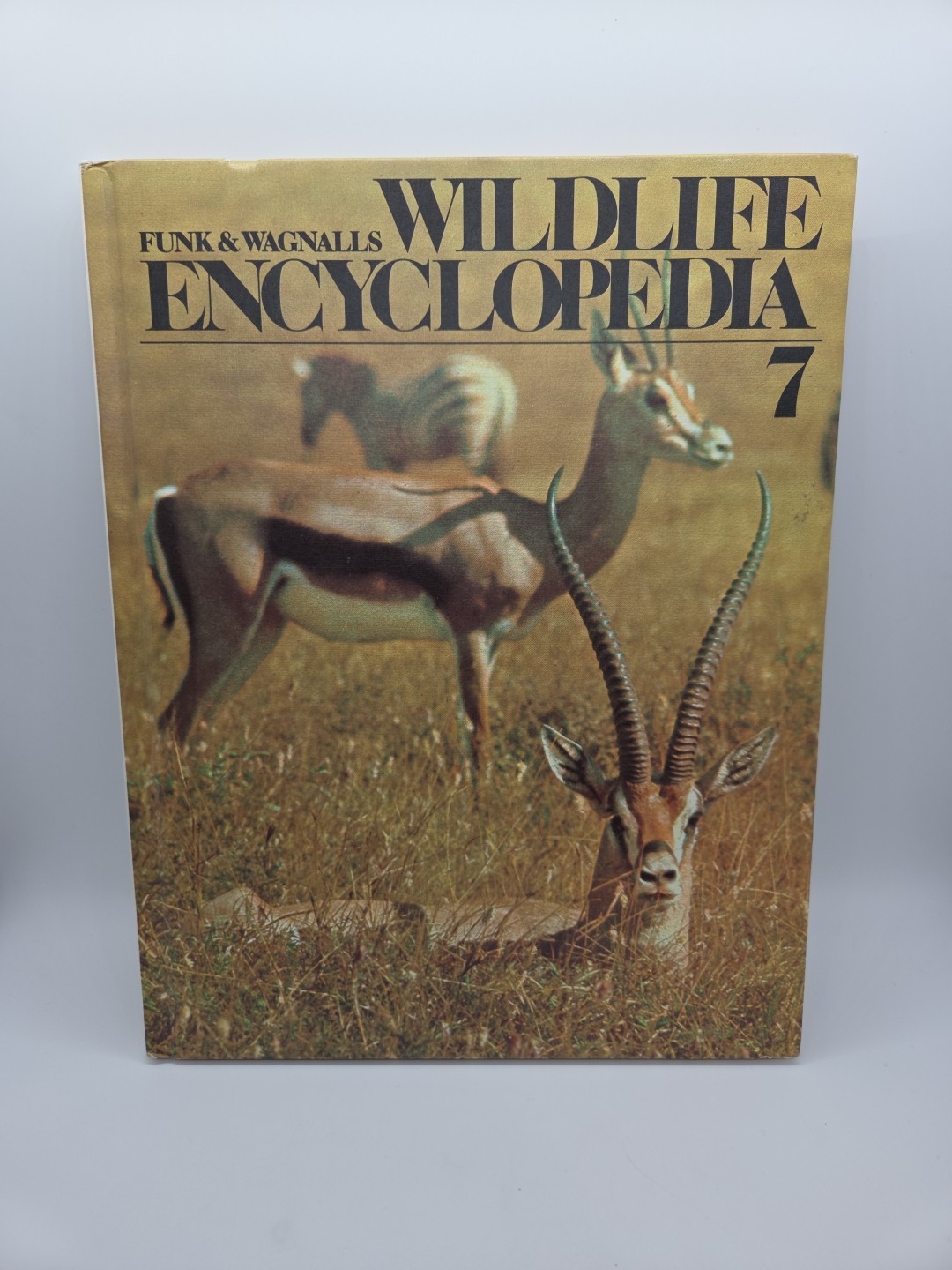Vintage Funk and & Wagnalls Wildlife Encyclopedia Volume 7 Hardcover 1974