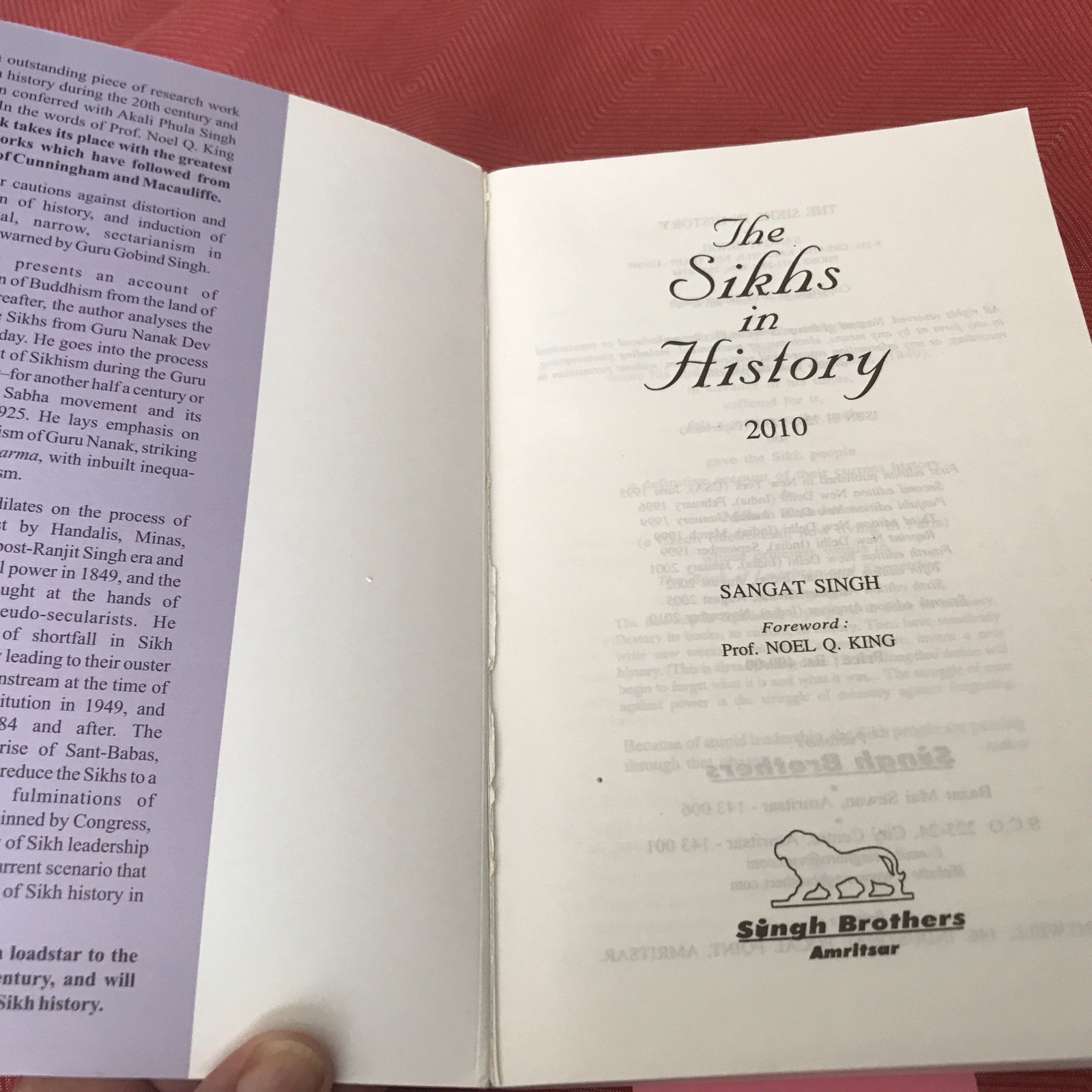 The Sikhs In History 7th Edition (2010) Sangat Singh Paperback