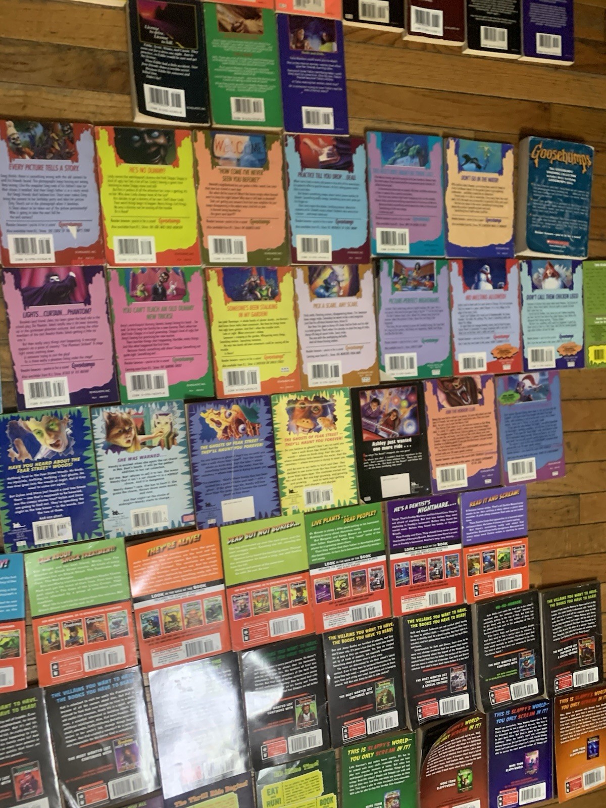 Lot of 68 Goosebumps /R.L Stine Some VTG ’90 Fear Street Most Wanted Horror VHS