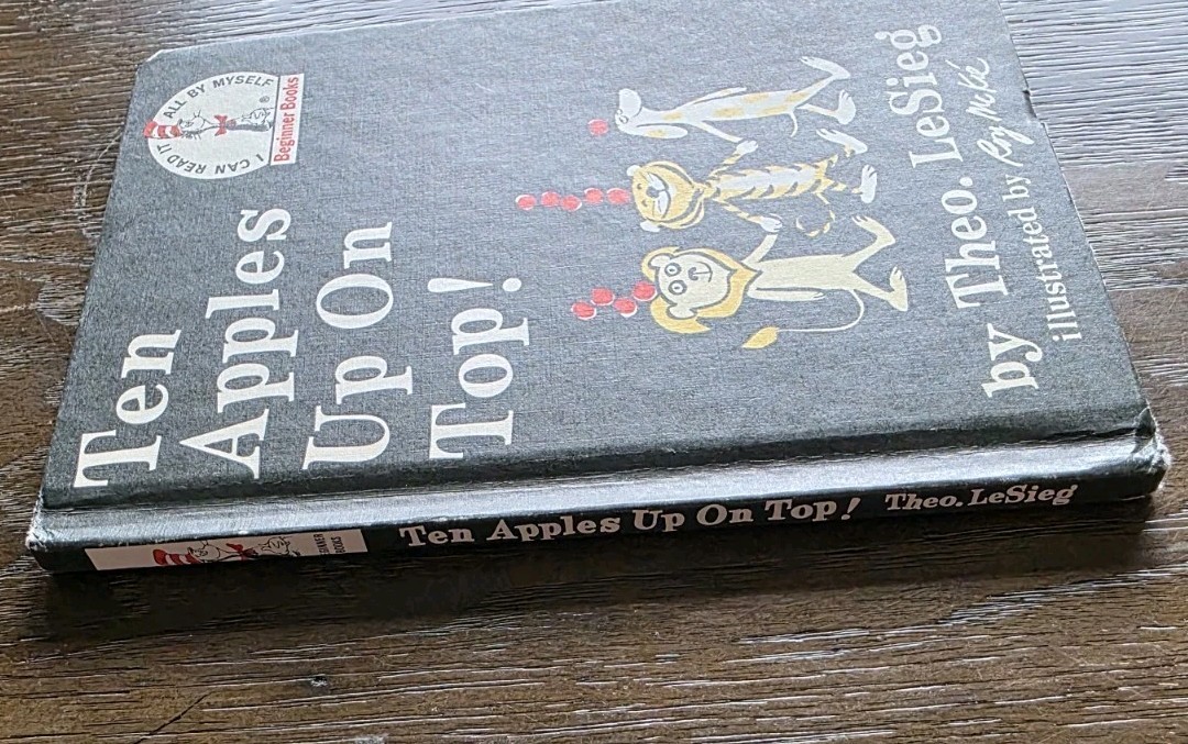 Dr. Seuss Ten Apples Up On Top! By Theo. LeSieg VINTAGE 1961 Book Club Edition