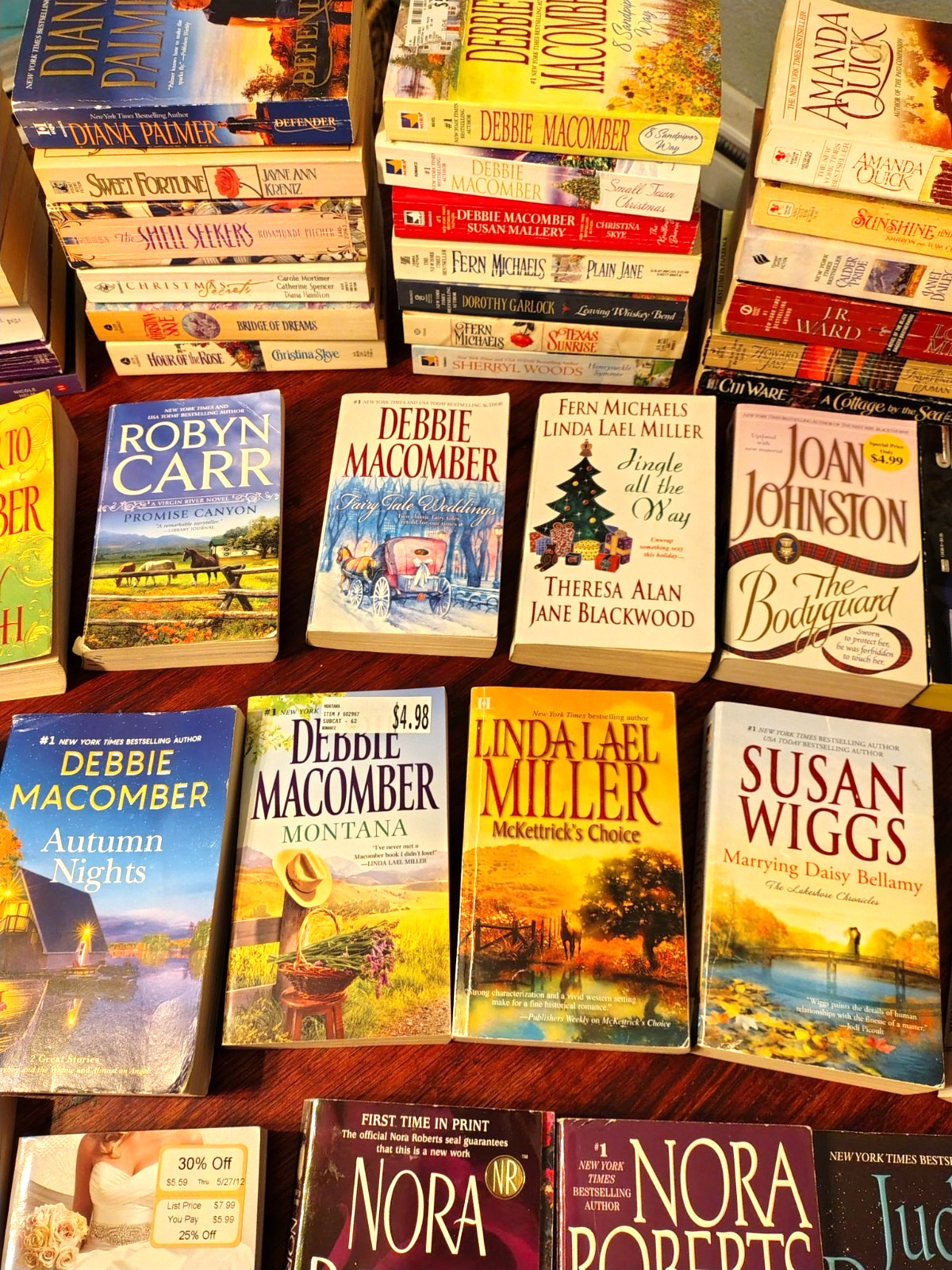 Lot of 10 Modern/Classic Popular Best Seller Romance Novel Paperback RANDOM PICK