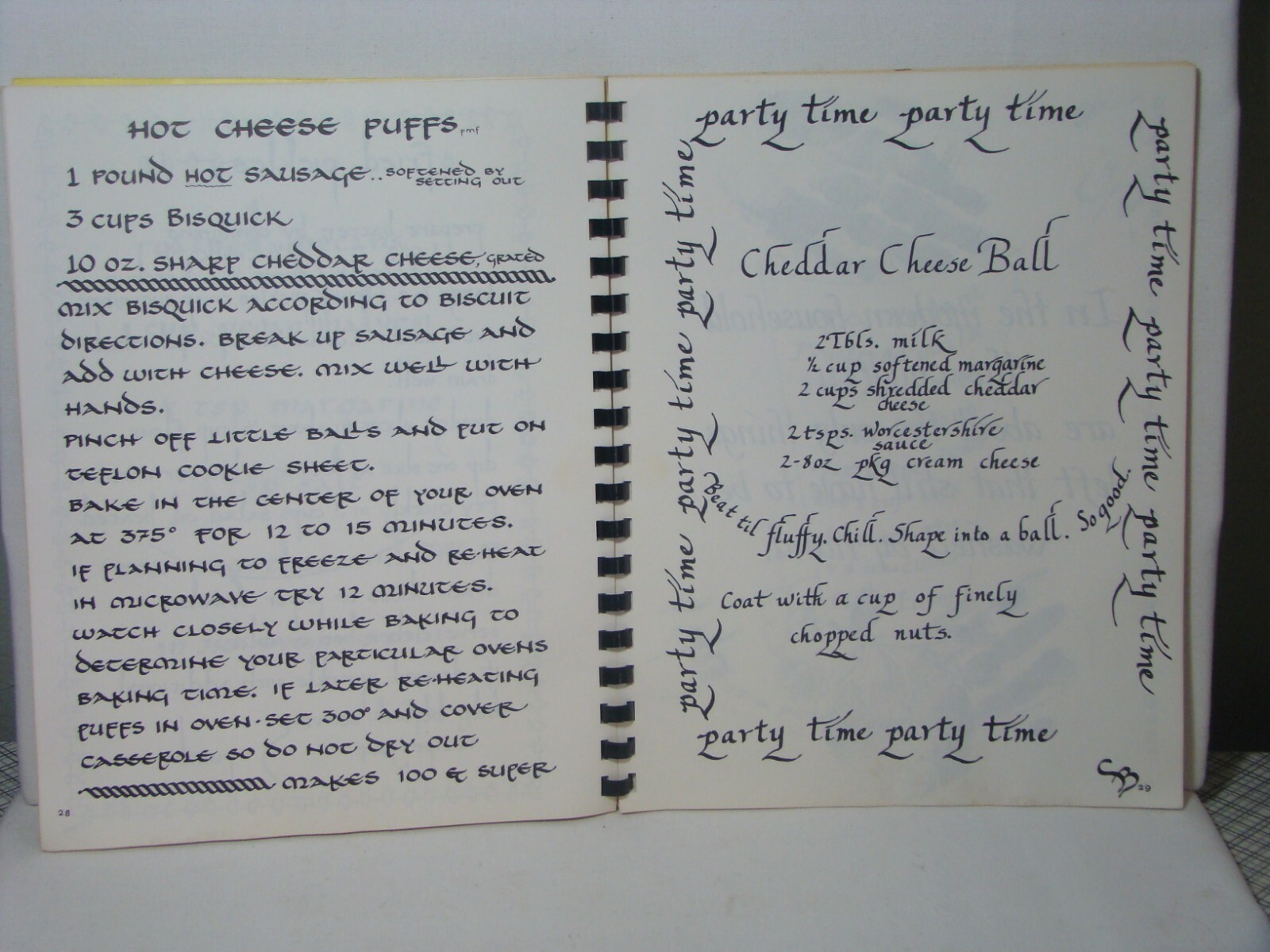 Cooking With Calligraphy Cookbook Hoven Aberdeen S.D. 1983 72 Pages Calligraphy
