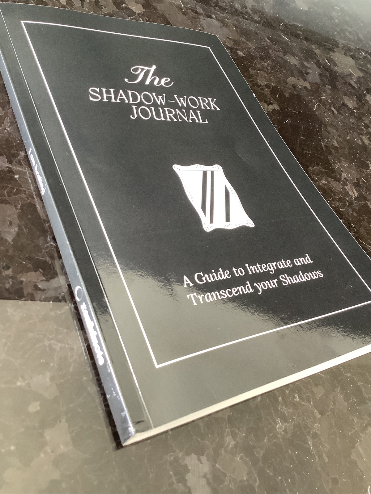 The Shadow Work Journal: A Guide to Integrate and Tran..Paperback