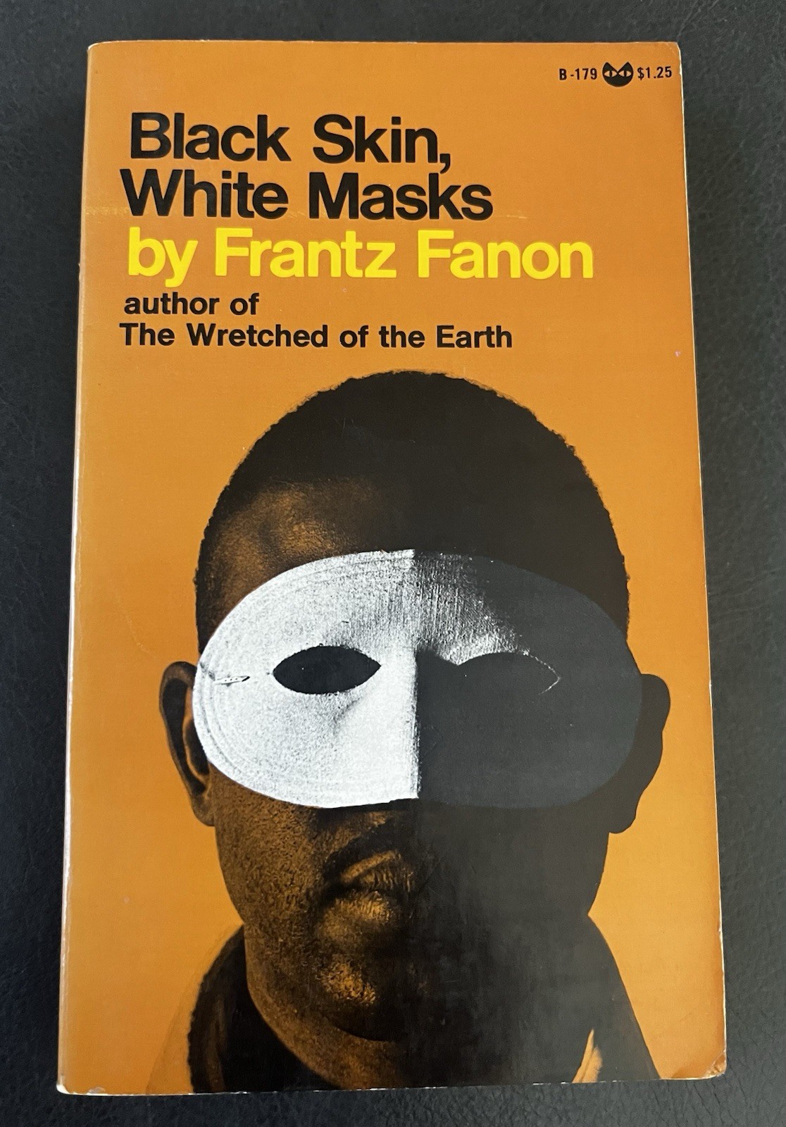 Frantz Fanon – Black Skin White Masks, 1968 1st Black Cat Edition 3rd Printing