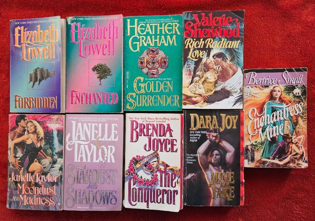 Used Romance Books – Johanna Lindsey, Bertrice Small, and other authors