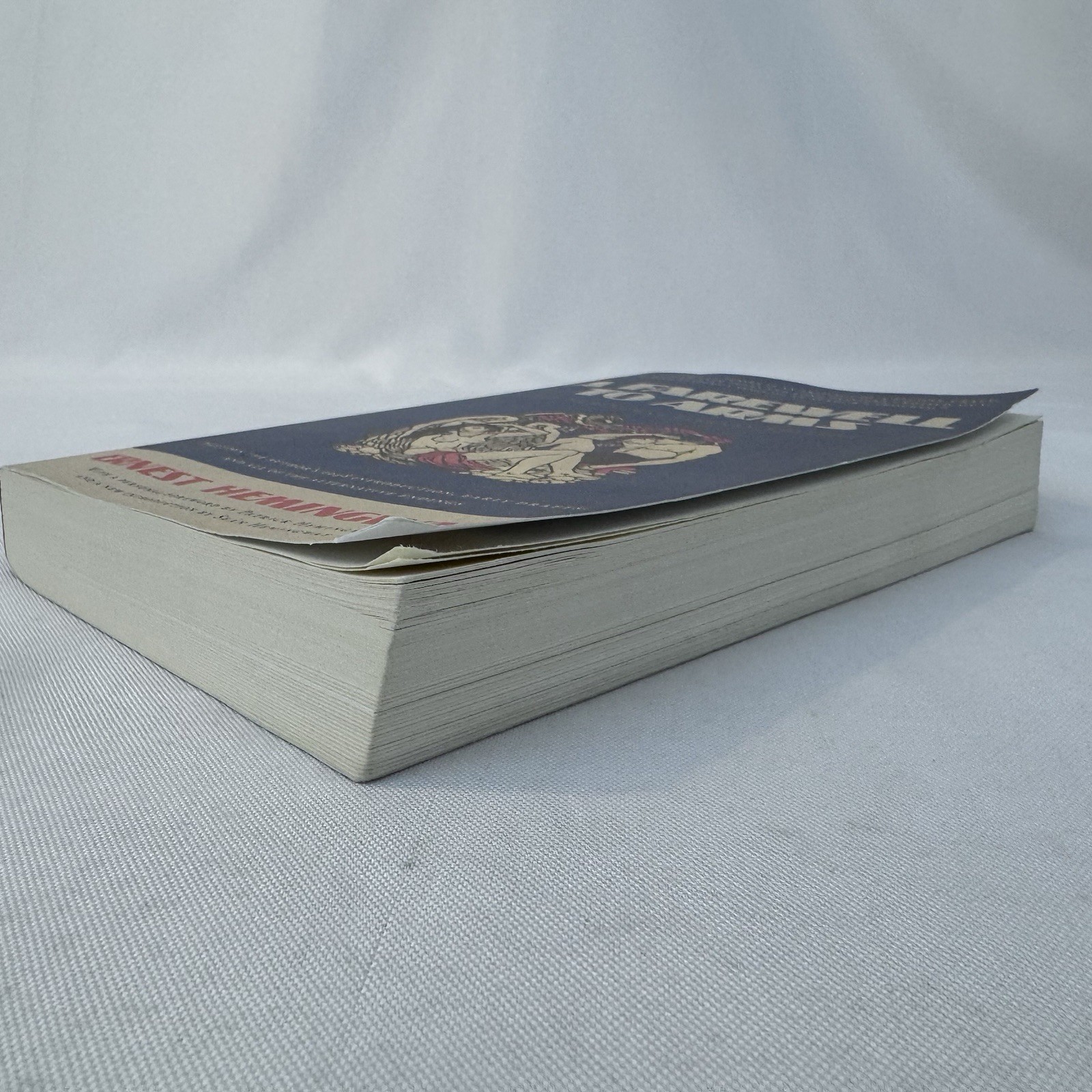 A Farewell to Arms by: Ernest Hemingway (2014, Scribner, Trade Paperback, Acc…