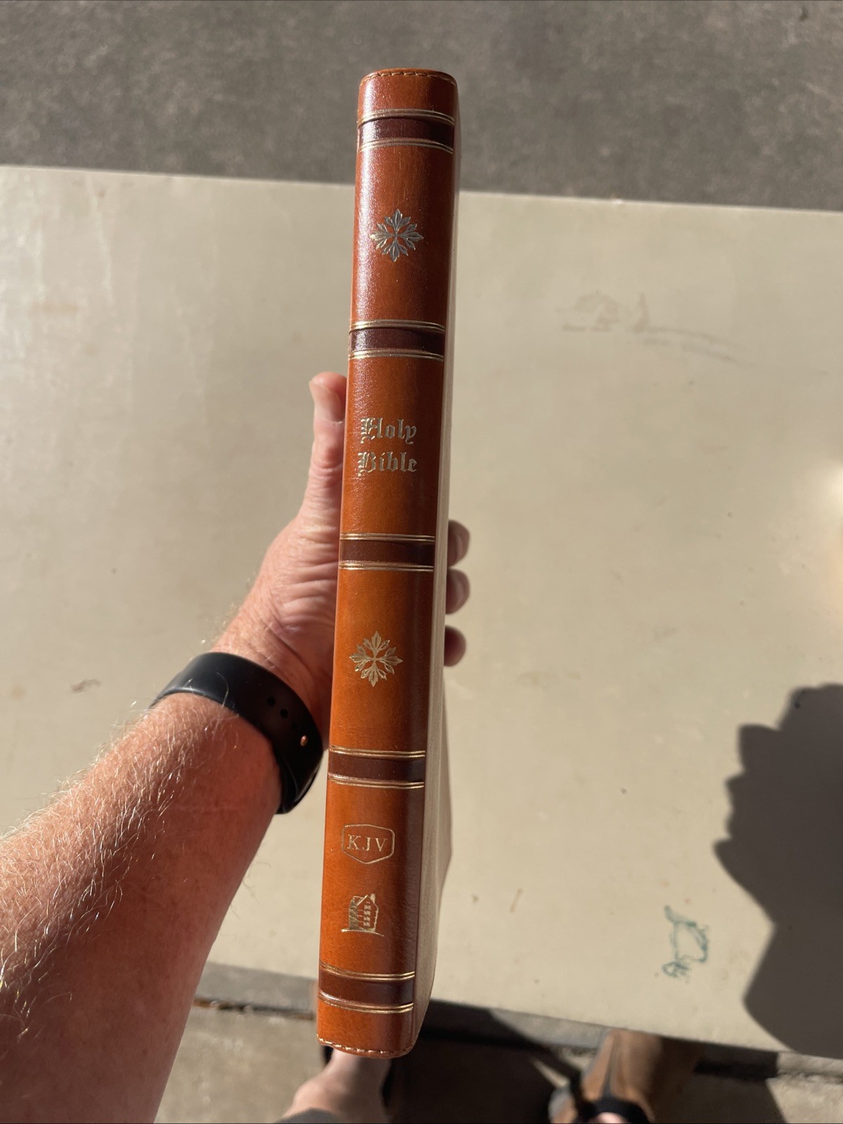 KJV Giant Print Thinline Bible Thumb Indexed – British Tan Vintage LeatherSoft
