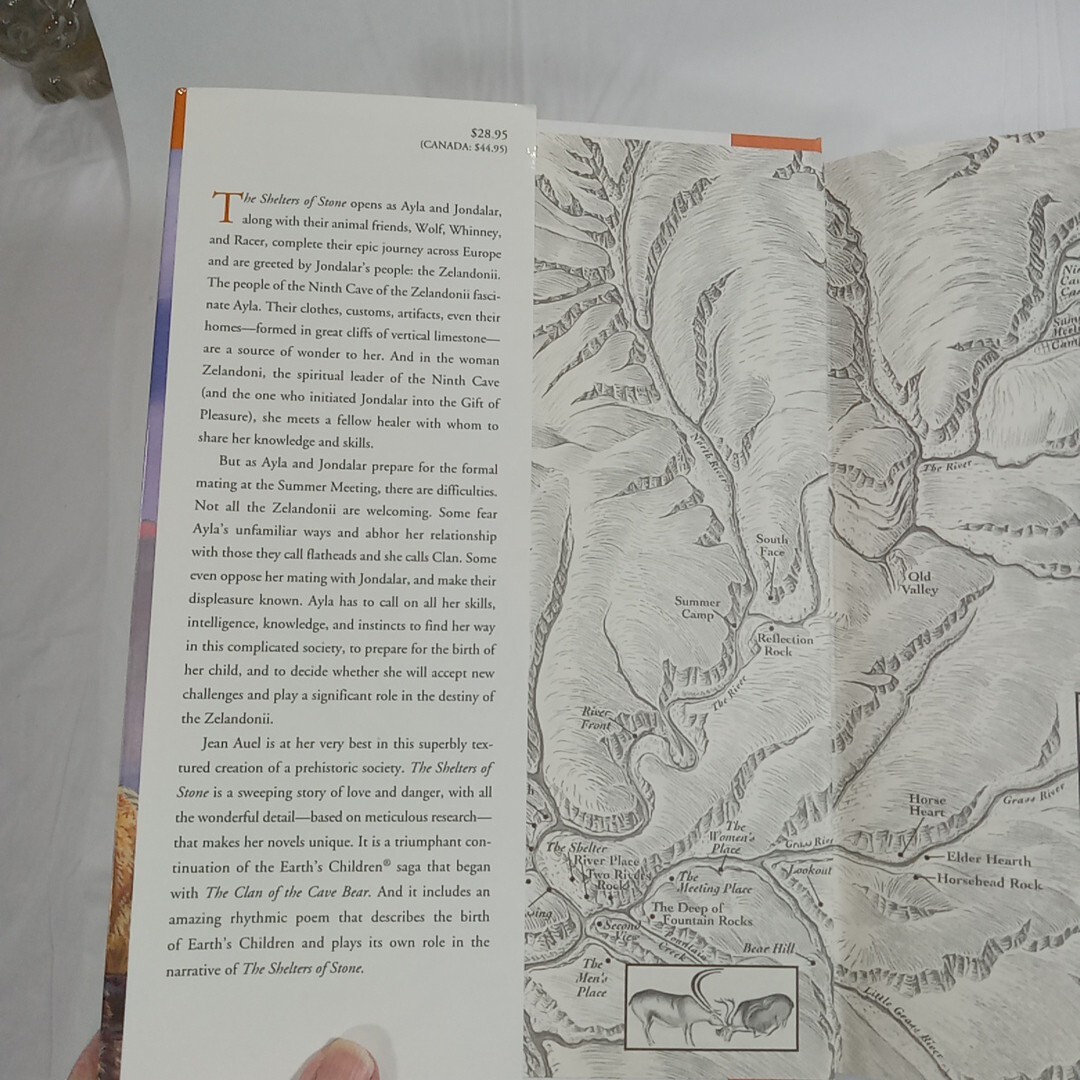 Earth’s Children Ser.: The Shelters of Stone by Jean M. Auel (2002,…
