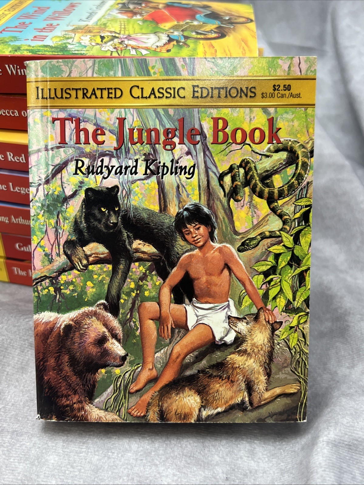 Children’s Illustrated Classic Ed. 8 Mini-Paperback Great Condition! C2