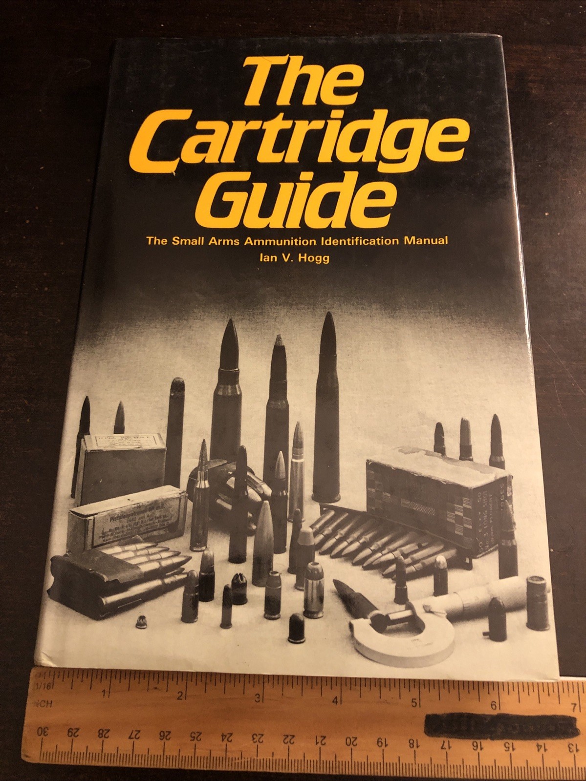 Cartridge Guide by Ian V. Hogg (1982, Hardcover)