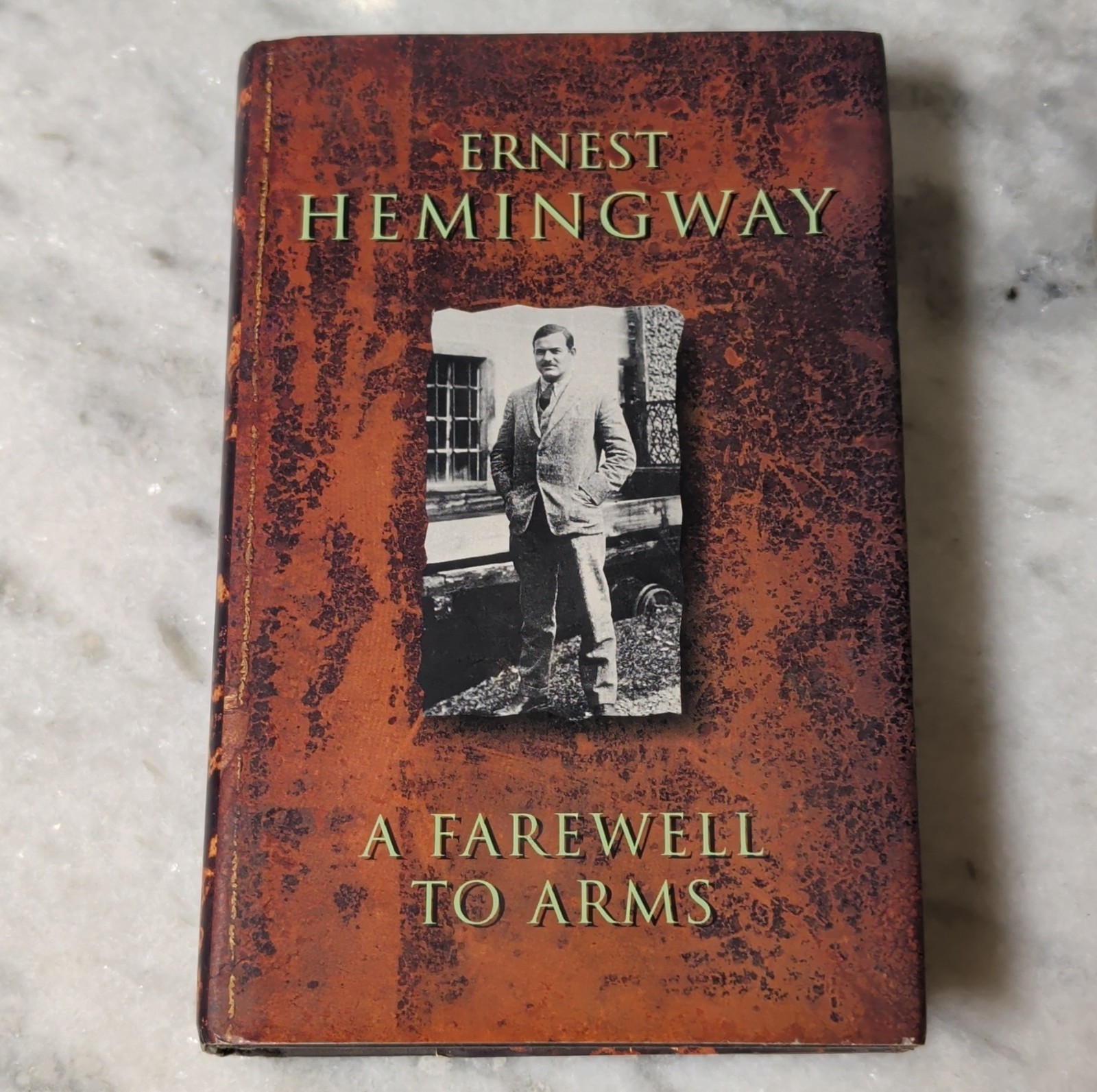 Ernest Hemingway A Farewell to Arms Hardcover Book-of-the-Month Club 1993 DJ