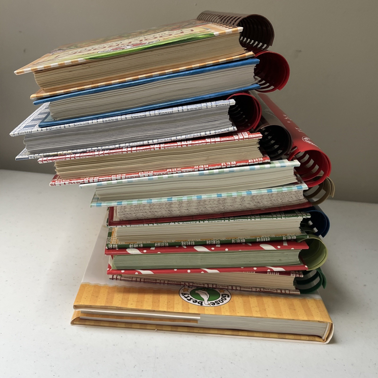 Lot Of 10 Gooseberry Patch Cookbooks Homestyle Casseroles Family Slow Cooking
