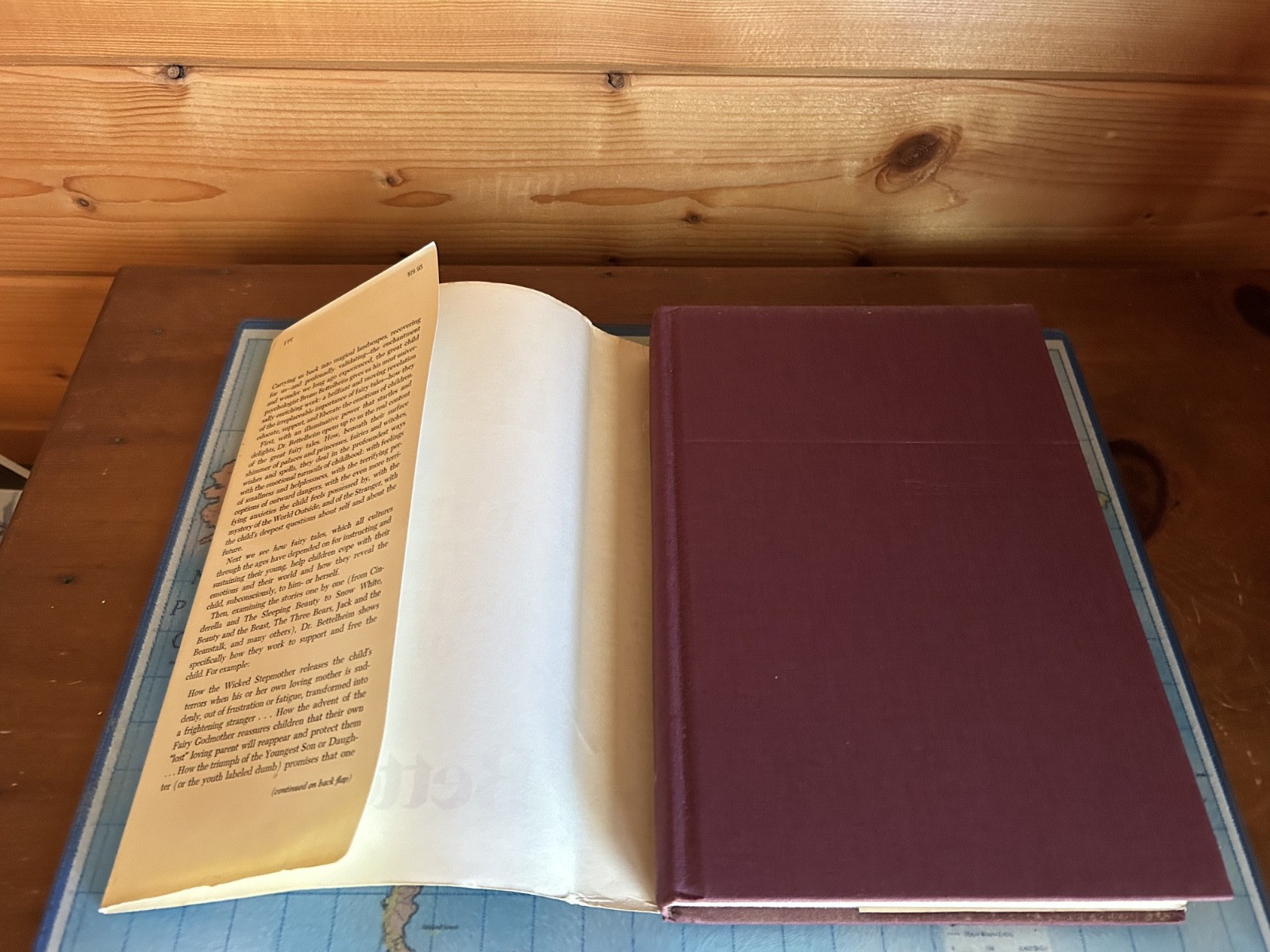 The Uses of Enchantment: Importance of Fairy Tales by Bruno Bettelheim 1985 HCDJ