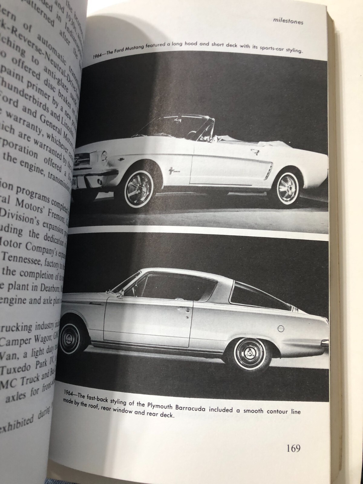 Automobiles of America (1974) Automobile Mfg. Assoc. Softcover Book 301 Pages