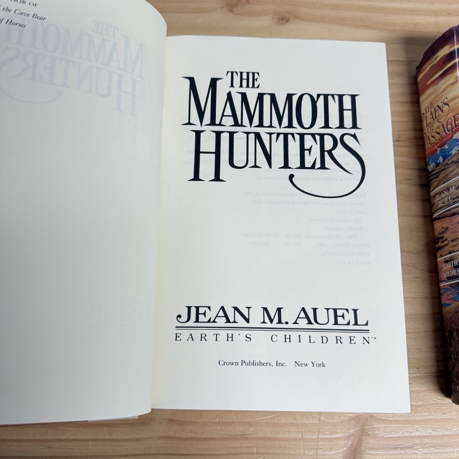Jean M Auel Earths Children Hardcover Lot Mammoth Hunters Plains Passage READ