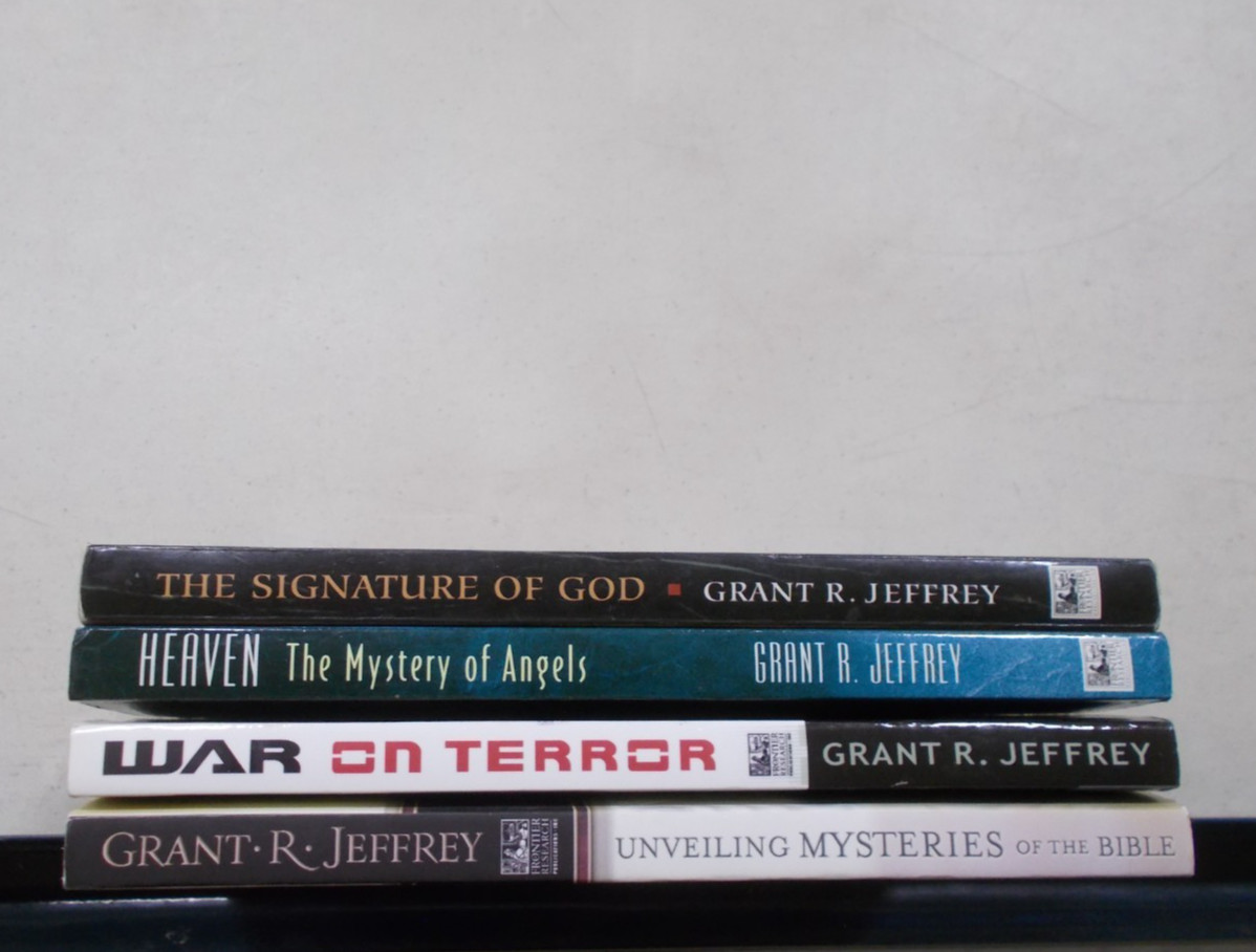 4 GRANT R JEFFREY TRADE PB SIGNATURE OF GOD MYSTERY ANGELS WAR TERROR UNVEILING