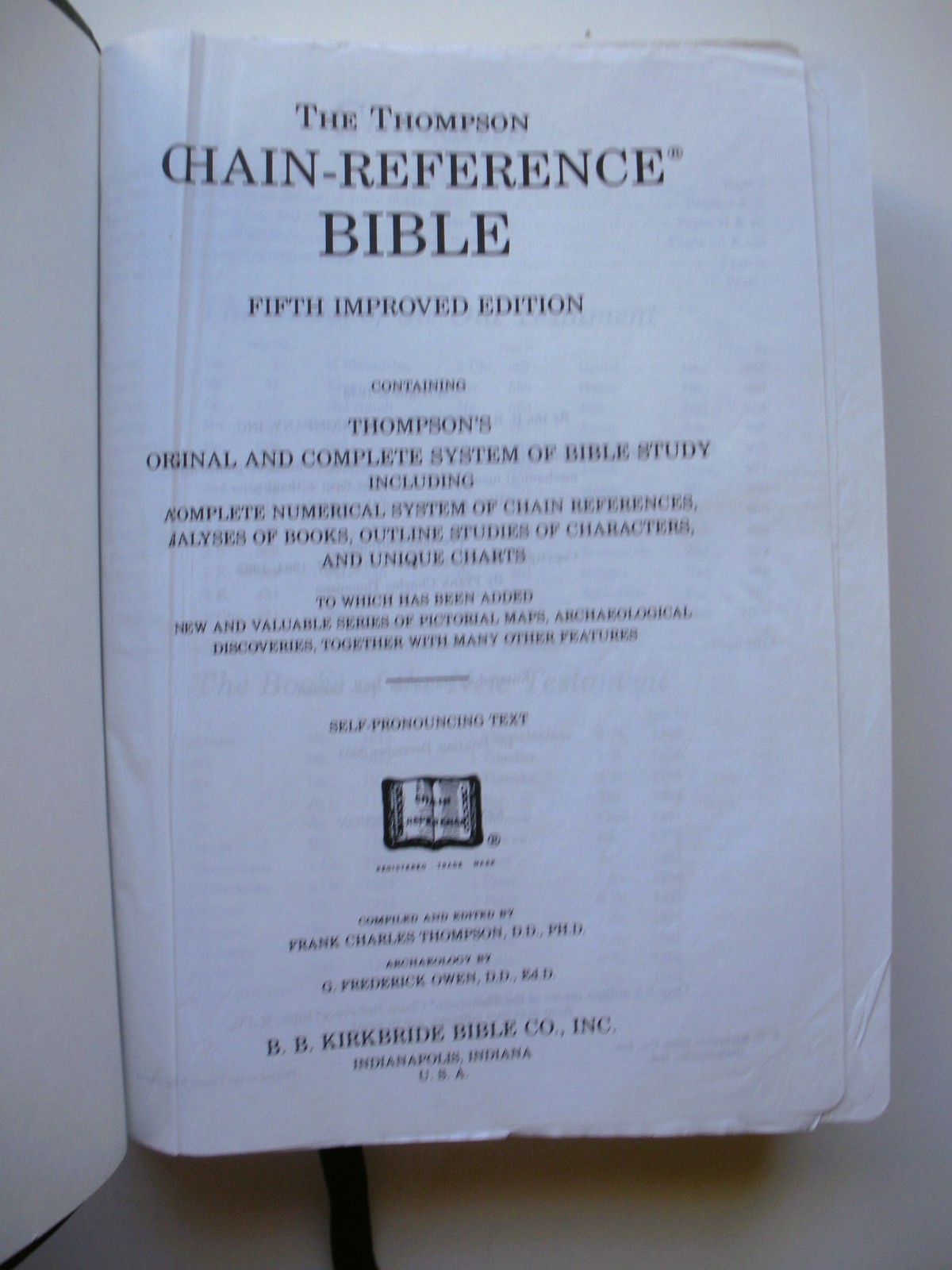 BIBLES & CHRISTIAN STUDY 9 Book Lot – Words of Jesus – The Message – Dictionary