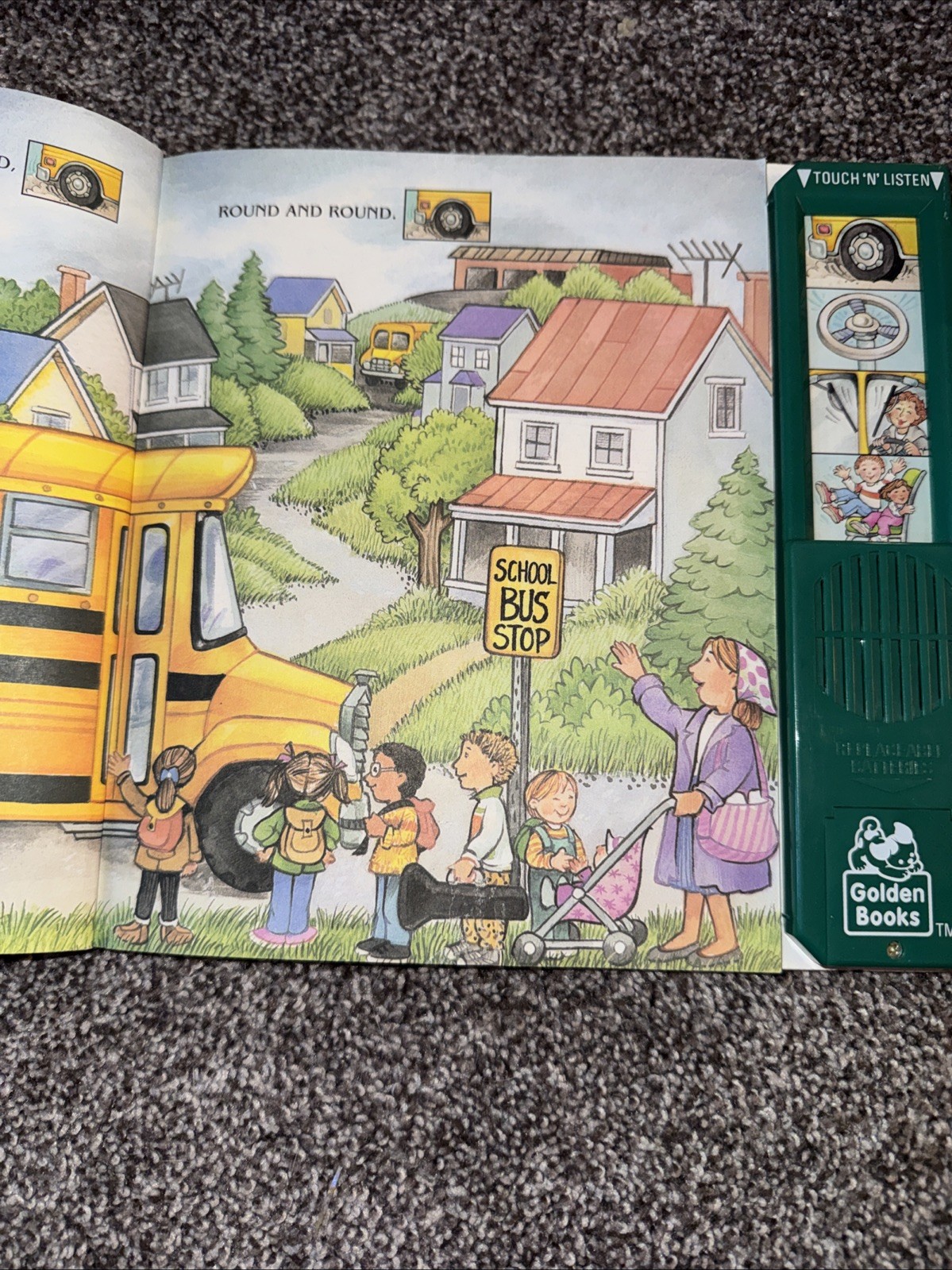 Vintage 1993 “The Wheels on the Bus” (A Golden Sight and Sound Book) Works!
