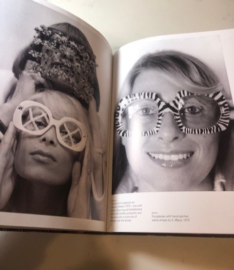 Fashion in the ’70s 1970 1970s hippy chic peasant retro disco punk book couture