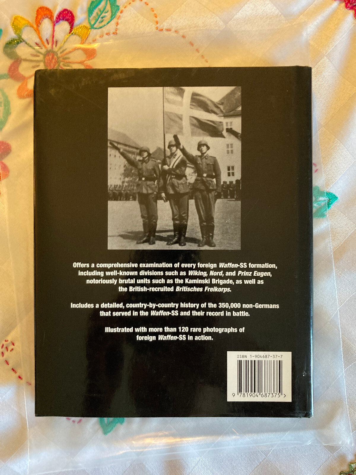 CHRIS BISHOP Hitler’s Foreign Divisions 1940 SS Volunteers ©2005 Amber Books Ltd