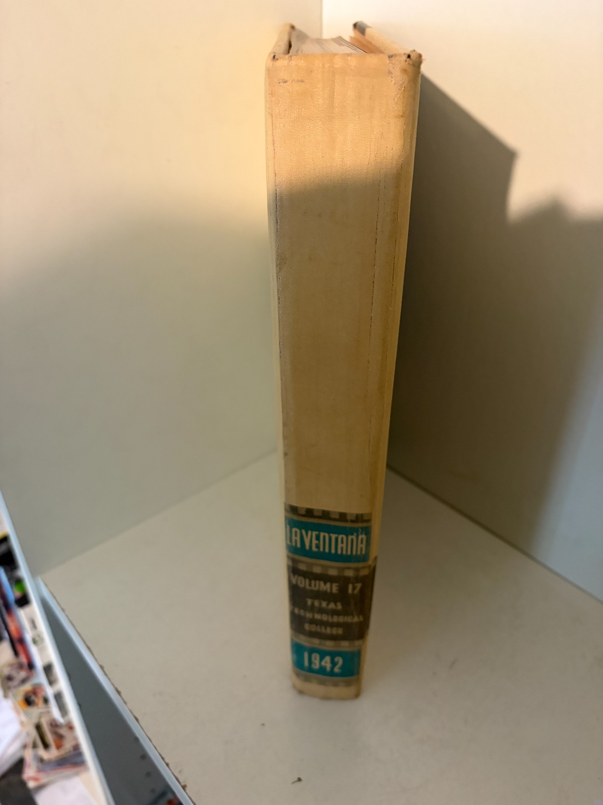 LA VENTANA 1942 YEARBOOK TEXAS TECH UNIVERSITY Vol. 17 rare Antique WWII War VG