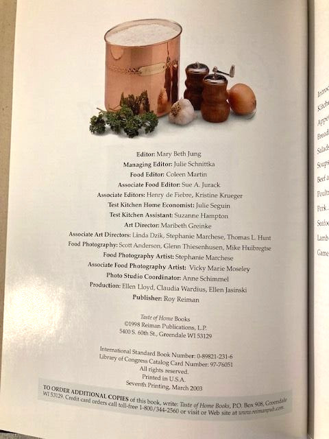 Taste of Home Complete Guide to Country Cooking Book 402 Pages Hardcover 1998 VG