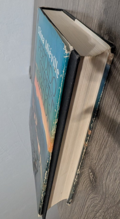 Perdido Street Station by China Mieville HARDCOVER Ballantine 2000