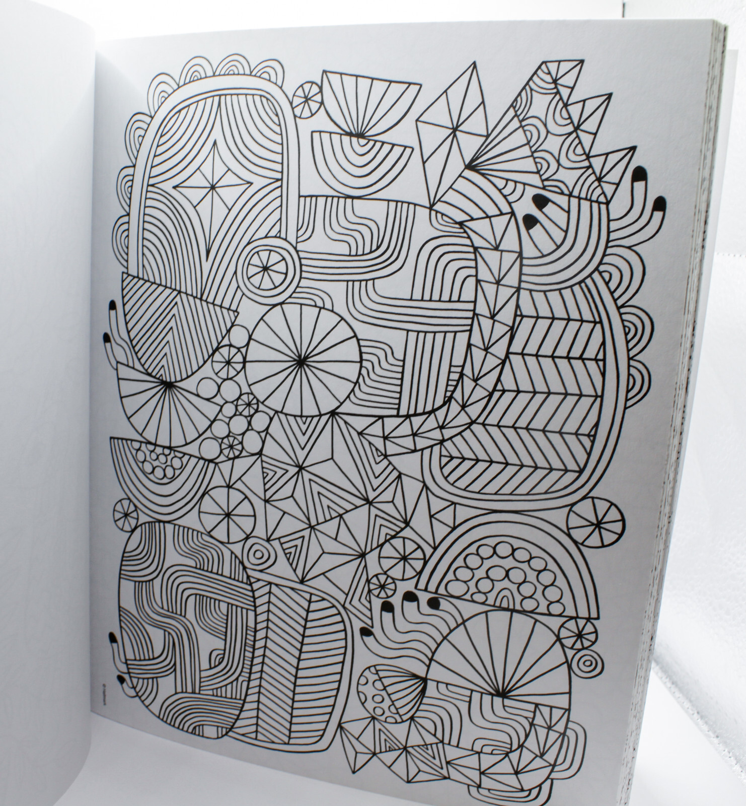 Hallmark Crayola FOLK ART ESCAPES Adult Coloring Book – 80 Pages – NEW!