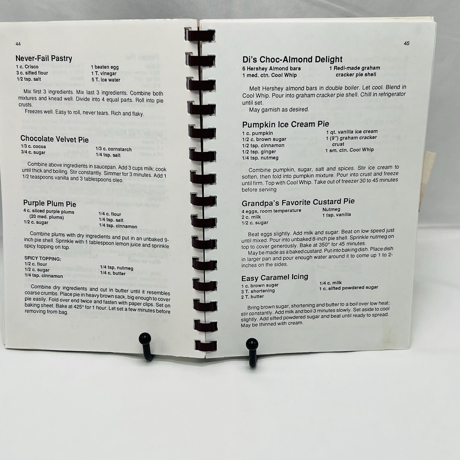 Hamilton’s Favorite Recipes Cookbook 1992 Branson MO Spiral Bound 101 Pages