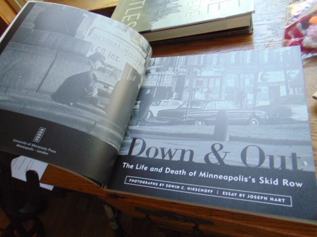 Down & Out- Minneapolis Skid Row- SB- 104 pages- lot of B/W photos