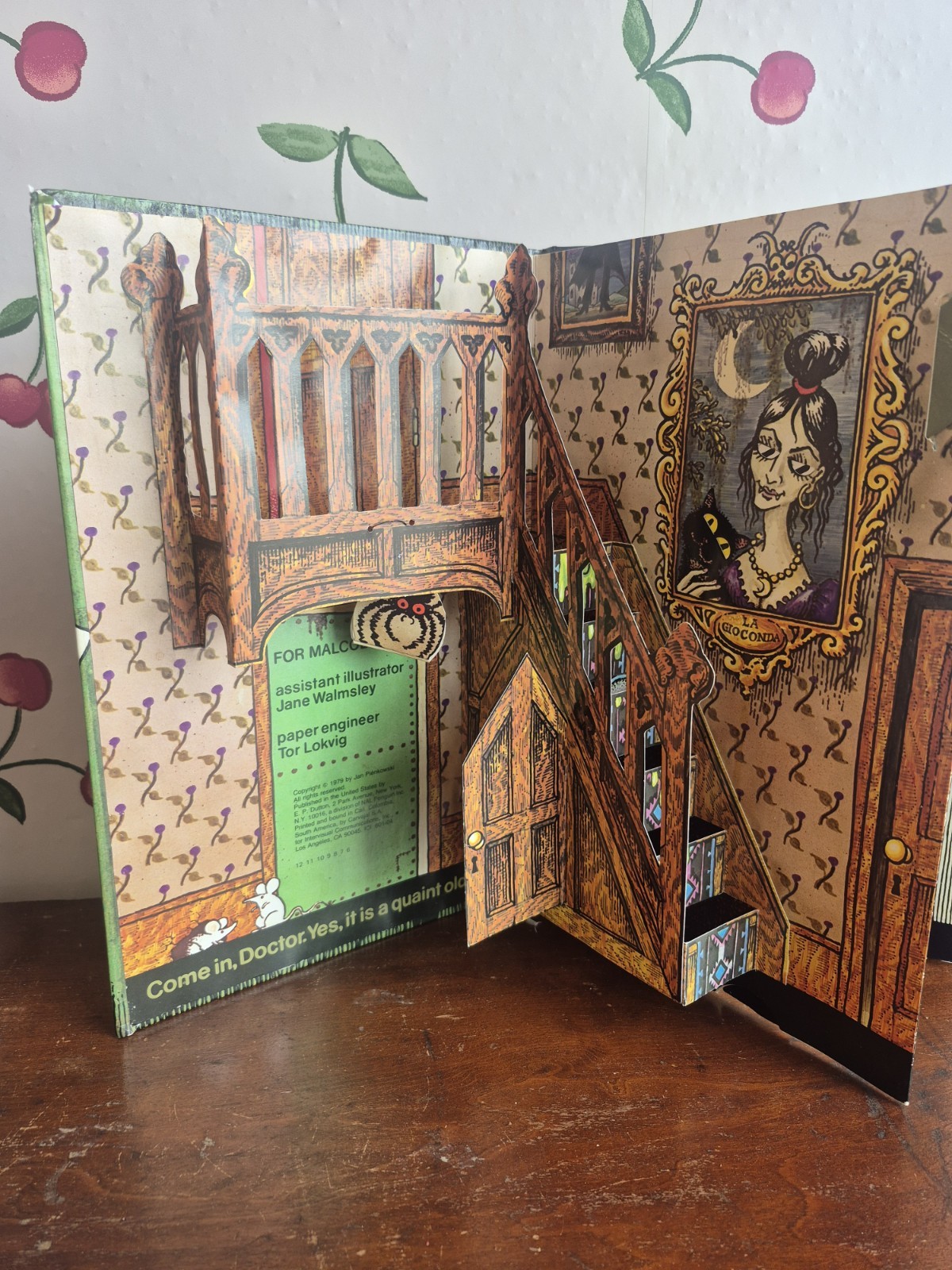 PAIR Jan Pienkowski Vtg Hardcover Pop-up Books Haunted House 1979, Robot 1981