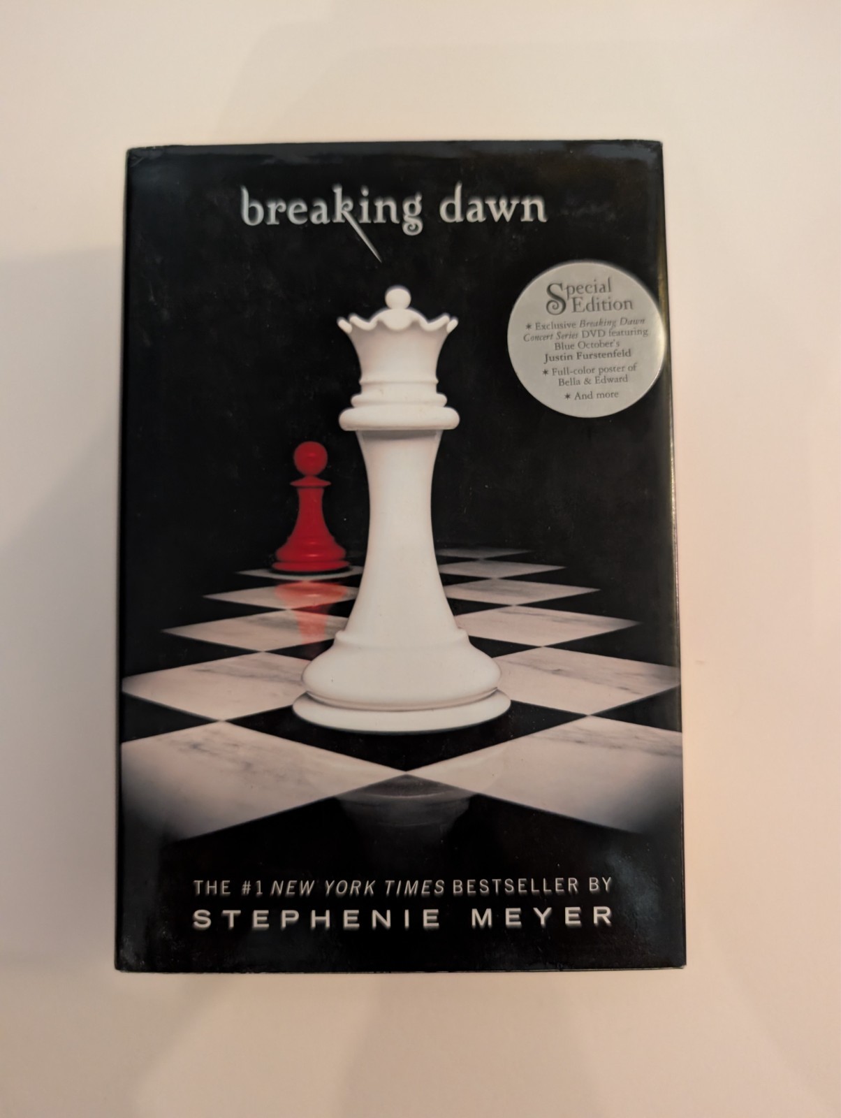 NEW Breaking Dawn Special Edition Hardcover Twilight Book w/ DVD & Poster